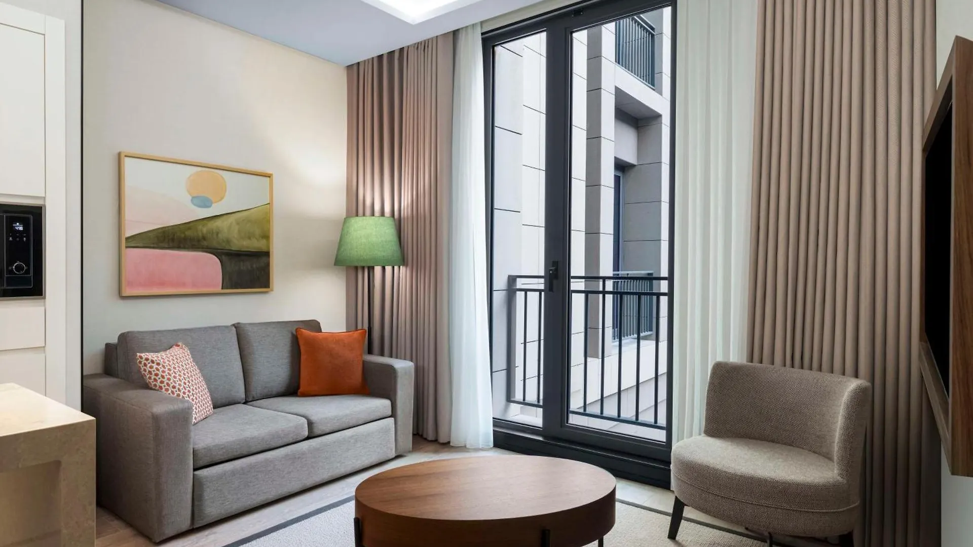 Altunizade Suites Istanbul, Curio Collection By Hilton Turkey
